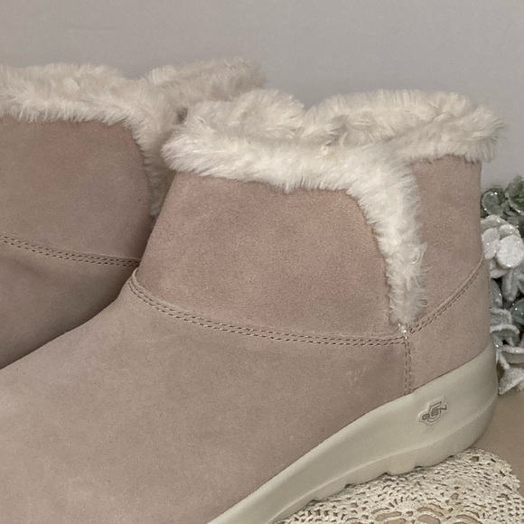 Skechers Taupe Suede Booties With Faux Fur Lining Women’s Size 9 - Picture 5 of 14